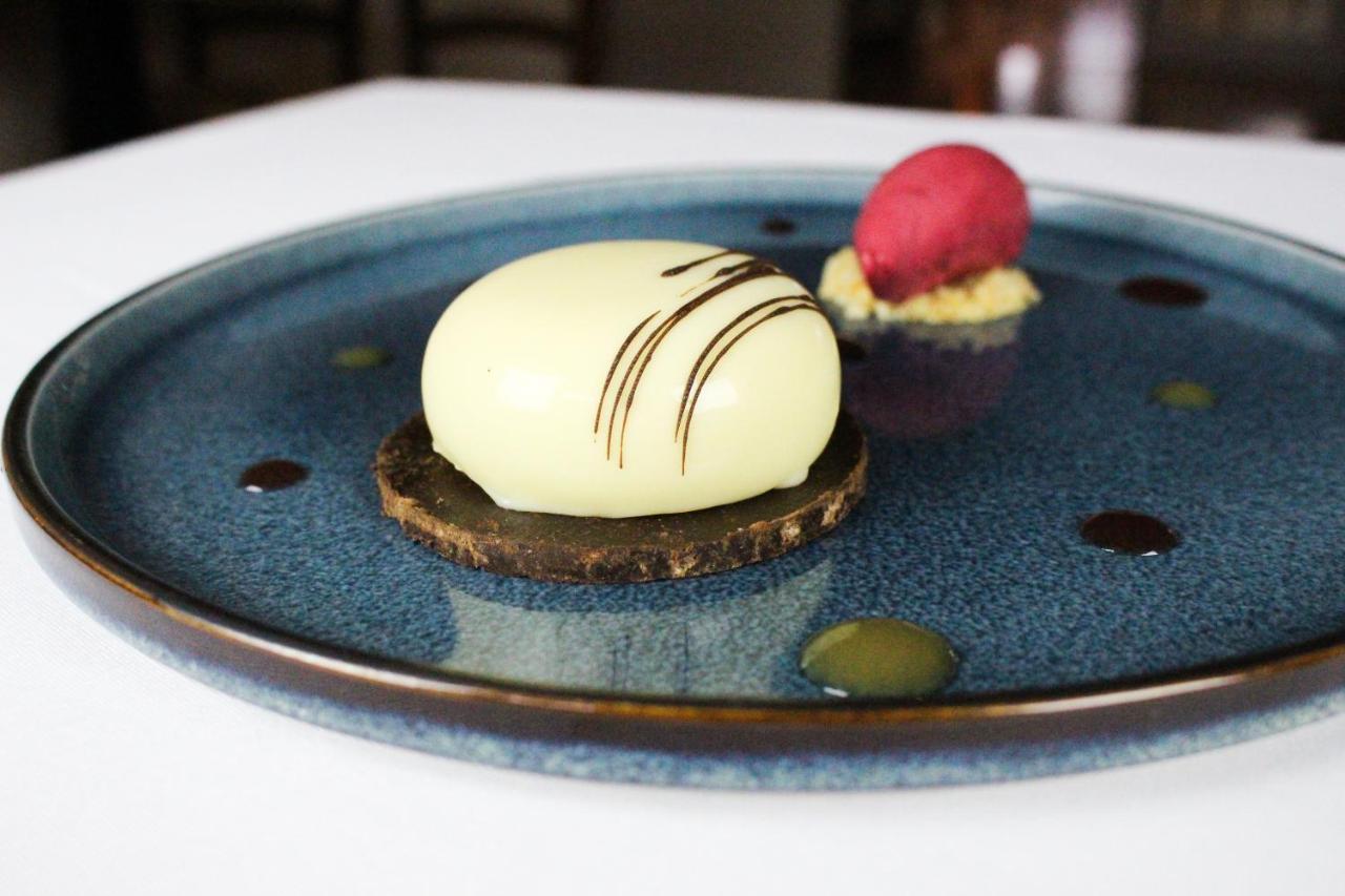 Hotel-Restaurant La P'Tite Auberge Lillebonne Kültér fotó